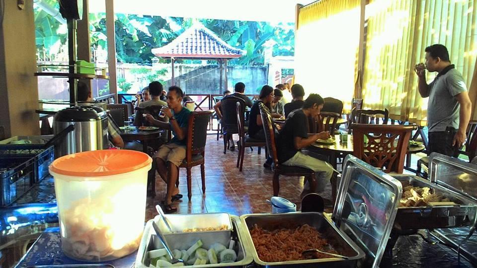 Hotel Sentral Pabean Buleleng Esterno foto