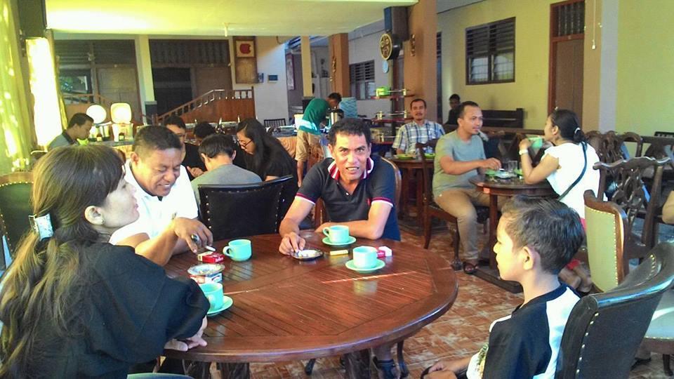 Hotel Sentral Pabean Buleleng Esterno foto