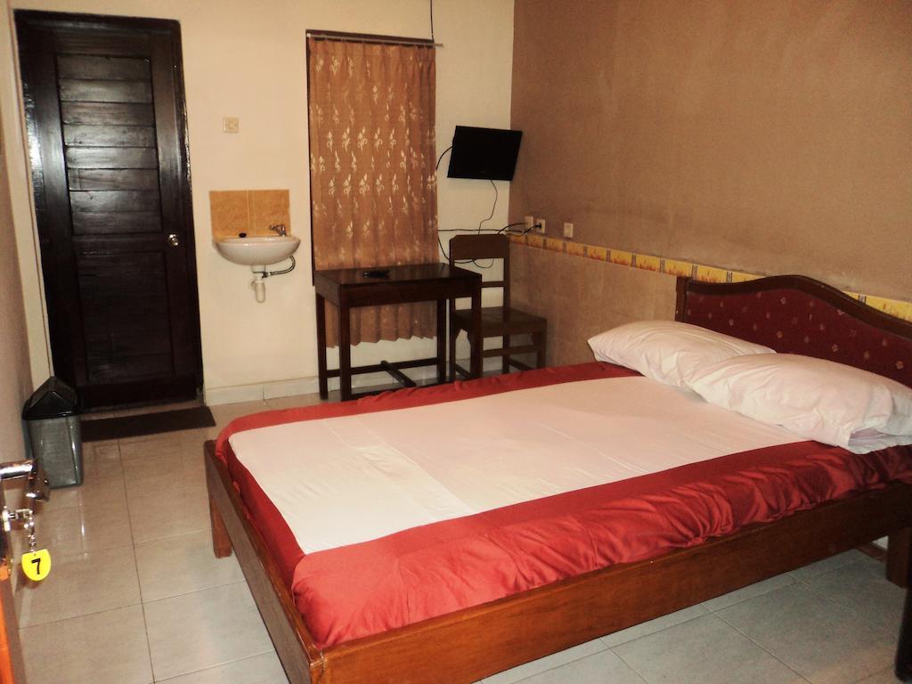 Hotel Sentral Pabean Buleleng Camera foto