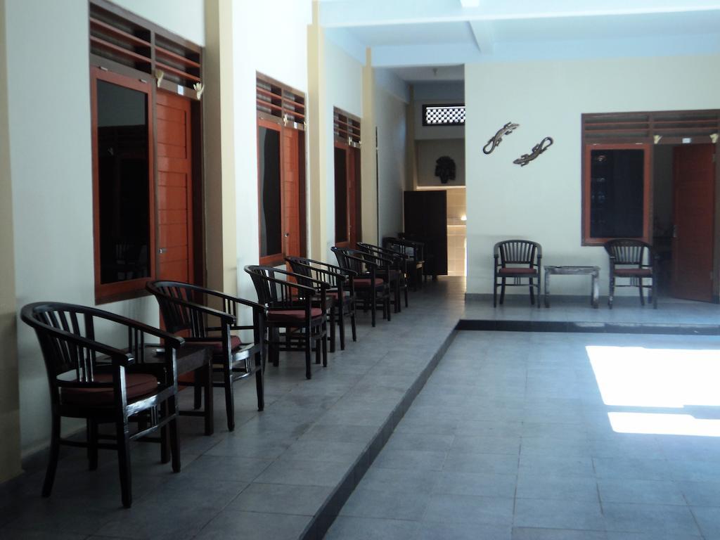 Hotel Sentral Pabean Buleleng Camera foto