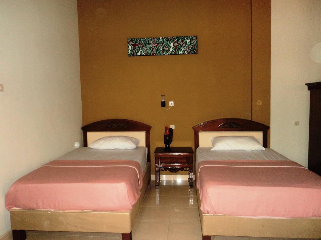 Hotel Sentral Pabean Buleleng Camera foto