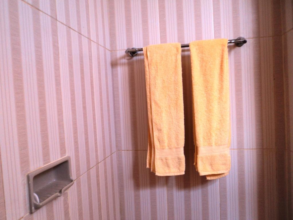 Hotel Sentral Pabean Buleleng Camera foto
