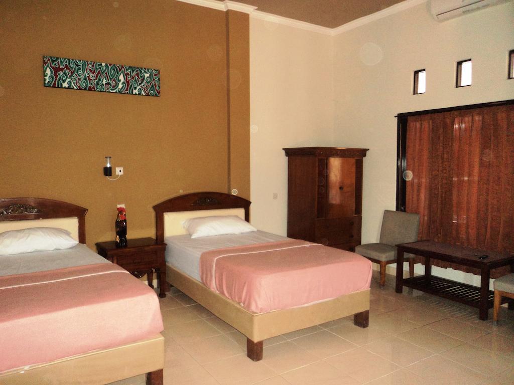 Hotel Sentral Pabean Buleleng Camera foto