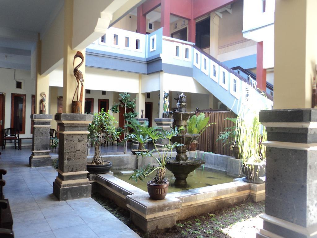 Hotel Sentral Pabean Buleleng Esterno foto